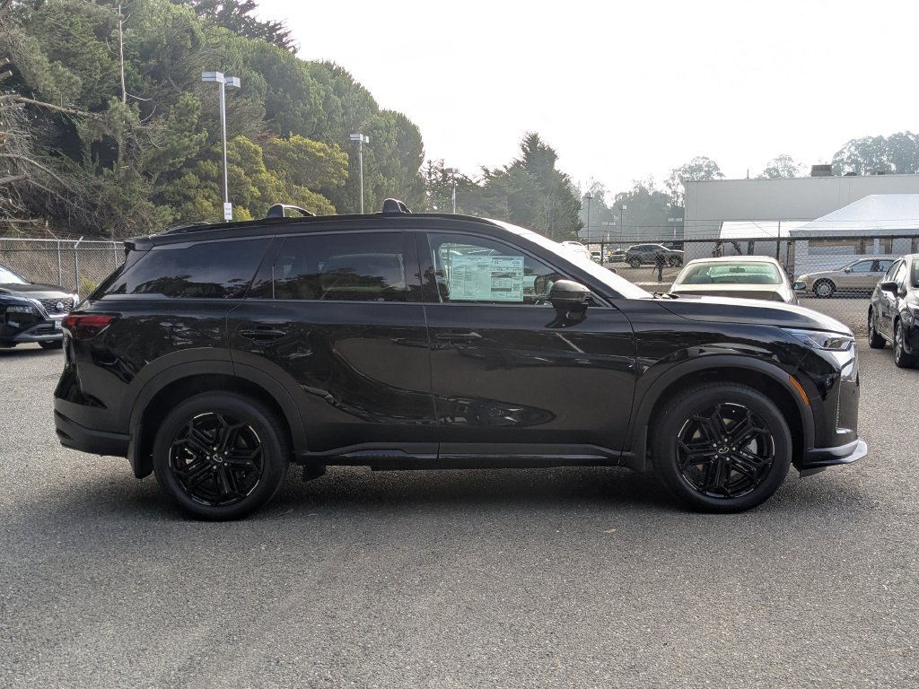 New 2026 INFINITI QX60 Sport w/ Dark Cargo Package AWD/4WD image 4