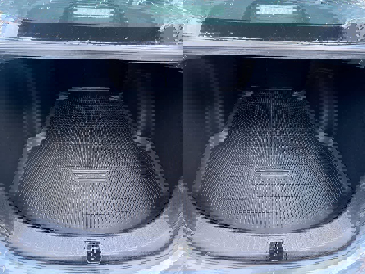 Used 2023 Toyota Corolla SE w/ SE Premium Package image 25