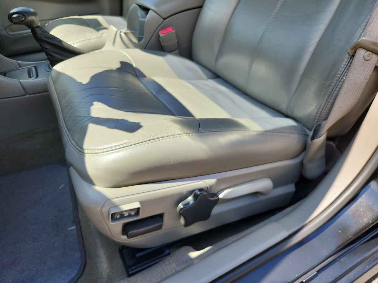 Used 2004 Chevrolet Impala SS w/ Preferred Equipment Group FWD image 17