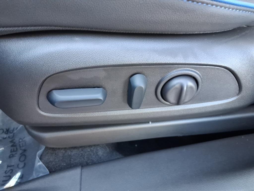 Used 2025 Buick Encore GX Sport Touring w/ Comfort Package image 24