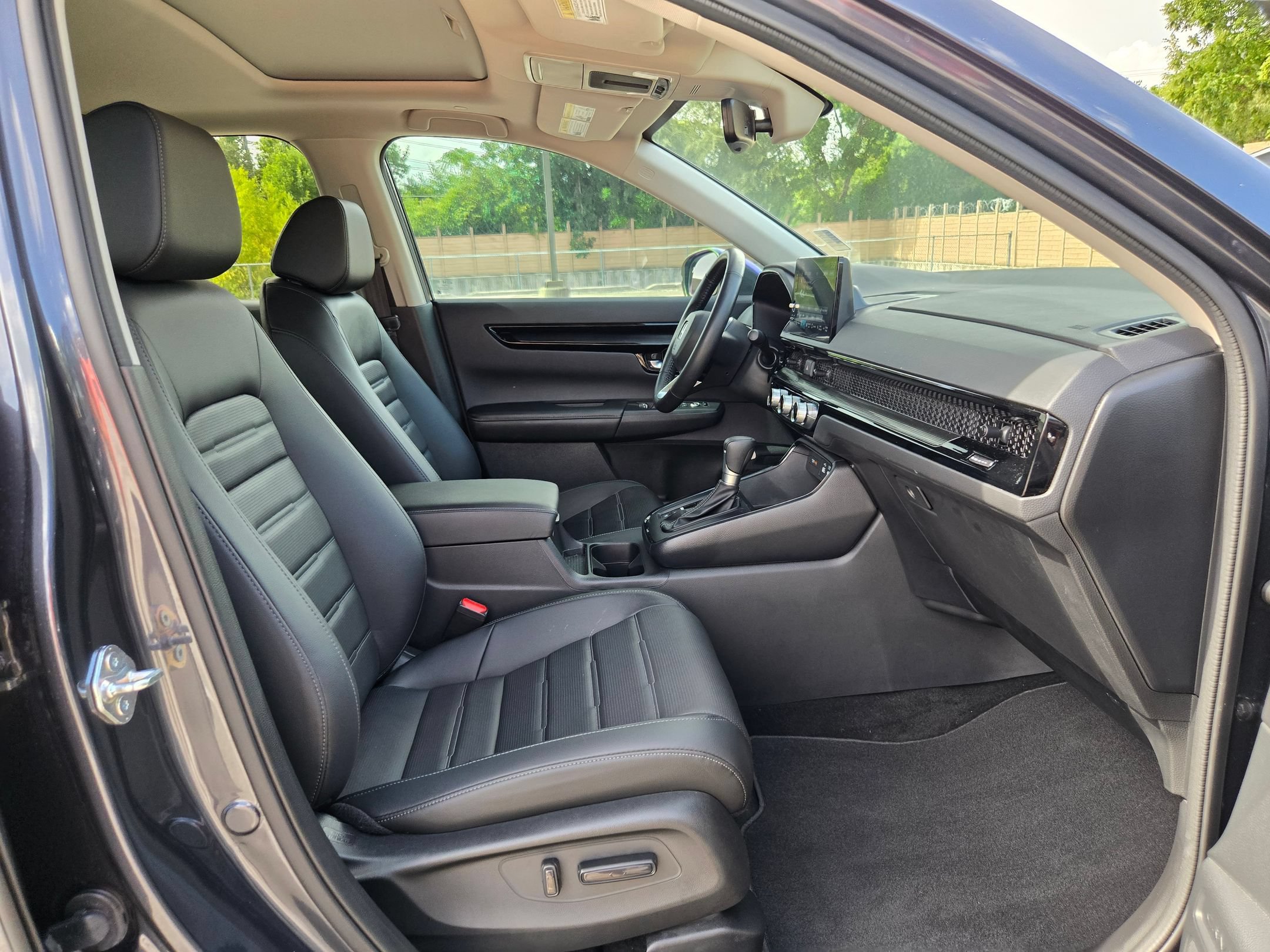 Used 2025 Honda CR-V EX-L image 26