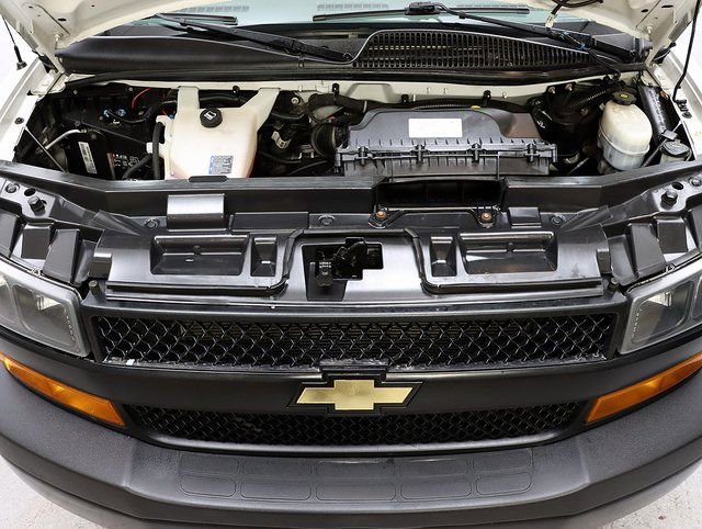 Used 2020 Chevrolet Express 3500 LS image 27
