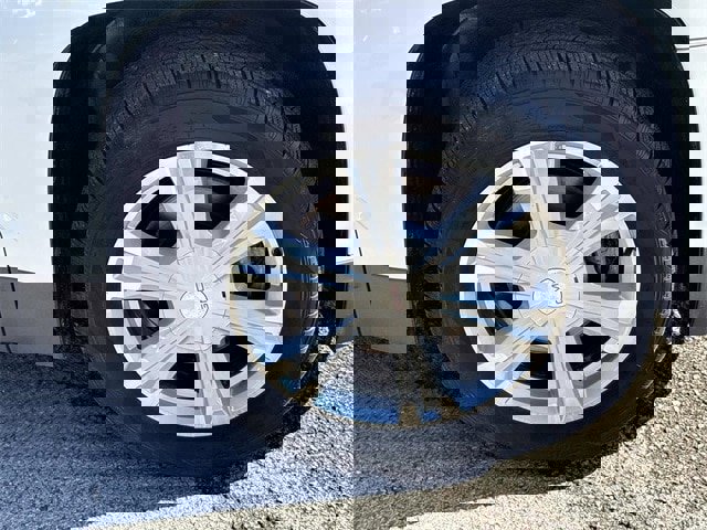 Used 2017 GMC Terrain SLT w/ Open Road Package image 9