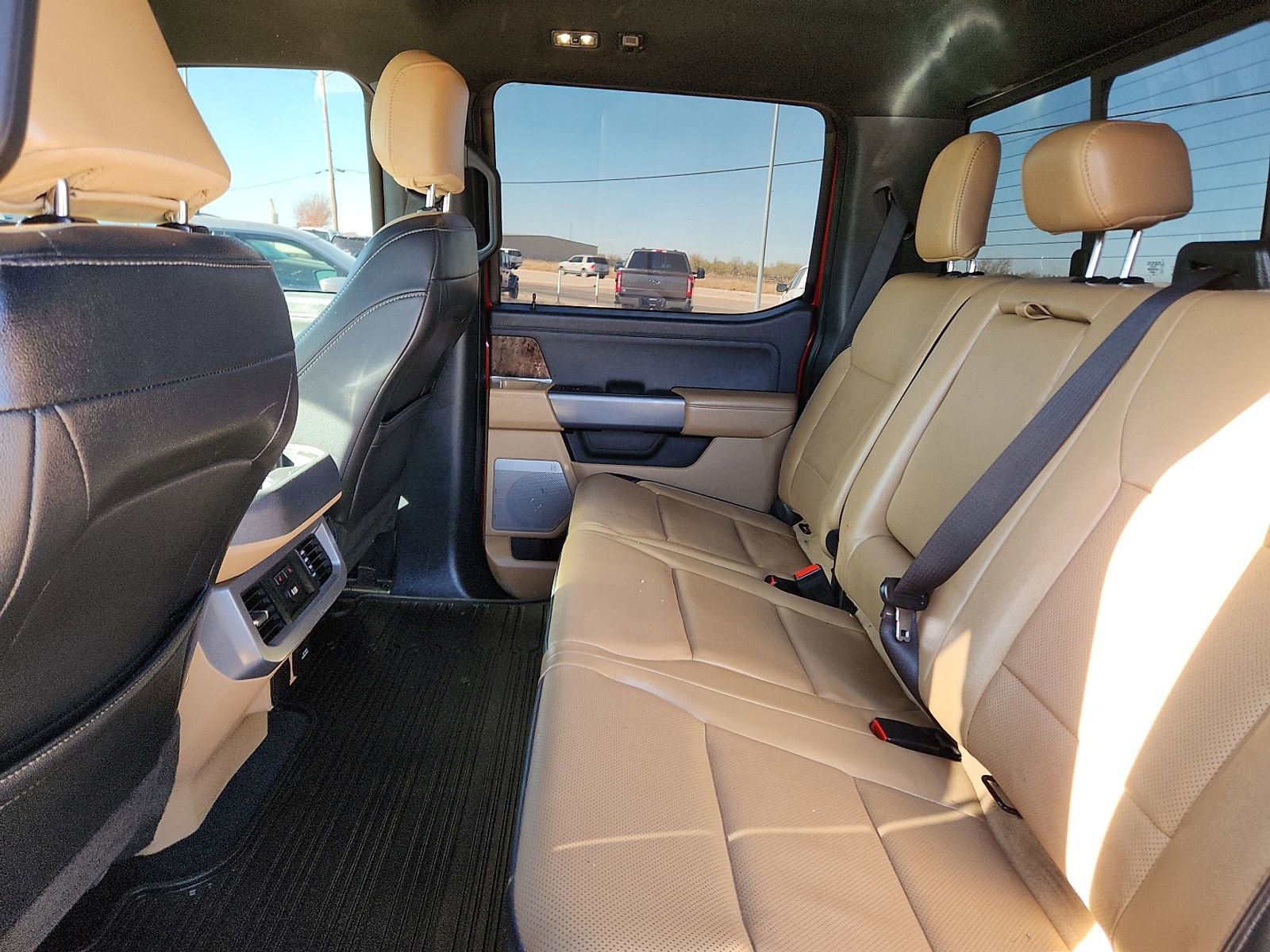 Used 2023 Ford F450 Lariat w/ Lariat Ultimate Package image 9