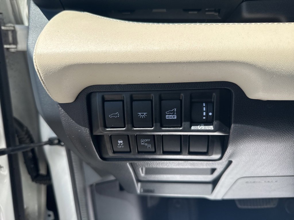 Certified 2022 Subaru Ascent Limited w/ Technology Package image 14