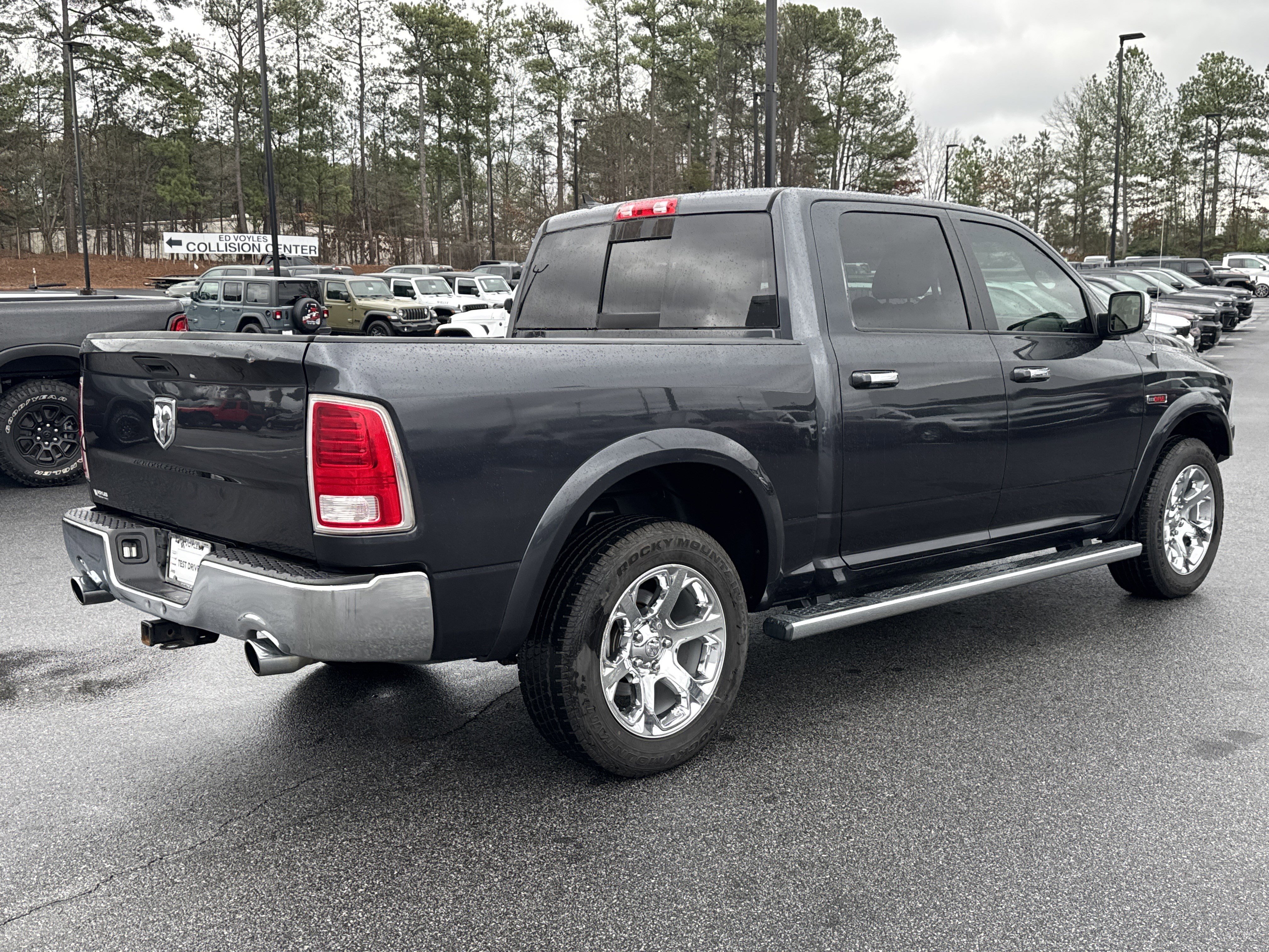 Used 2016 RAM 1500 Laramie w/ Convenience Group image 3
