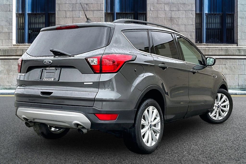 Used 2019 Ford Escape SEL image 11