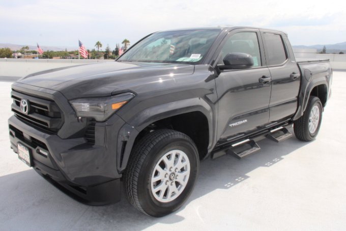 Used 2024 Toyota Tacoma SR5 image 8
