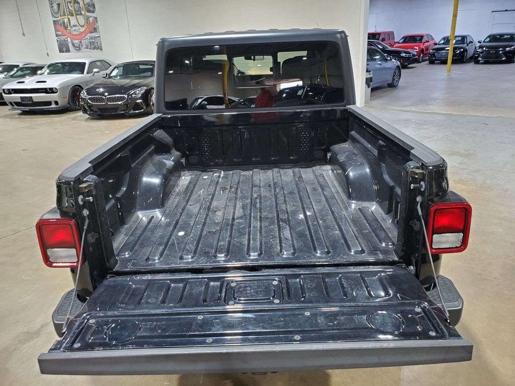 Used 2021 Jeep Gladiator Sport AWD/4WD image 38