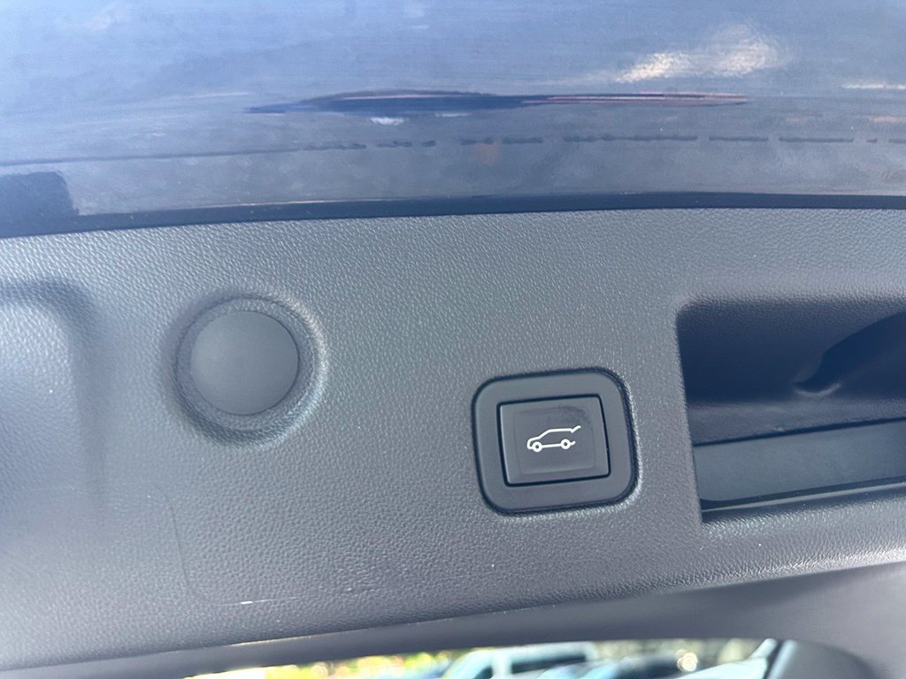 Used 2024 Chevrolet Equinox LT w/ LPO, Floor Liner Package AWD/4WD image 27
