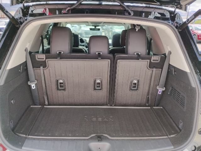 New 2026 Nissan Pathfinder Platinum AWD/4WD image 11