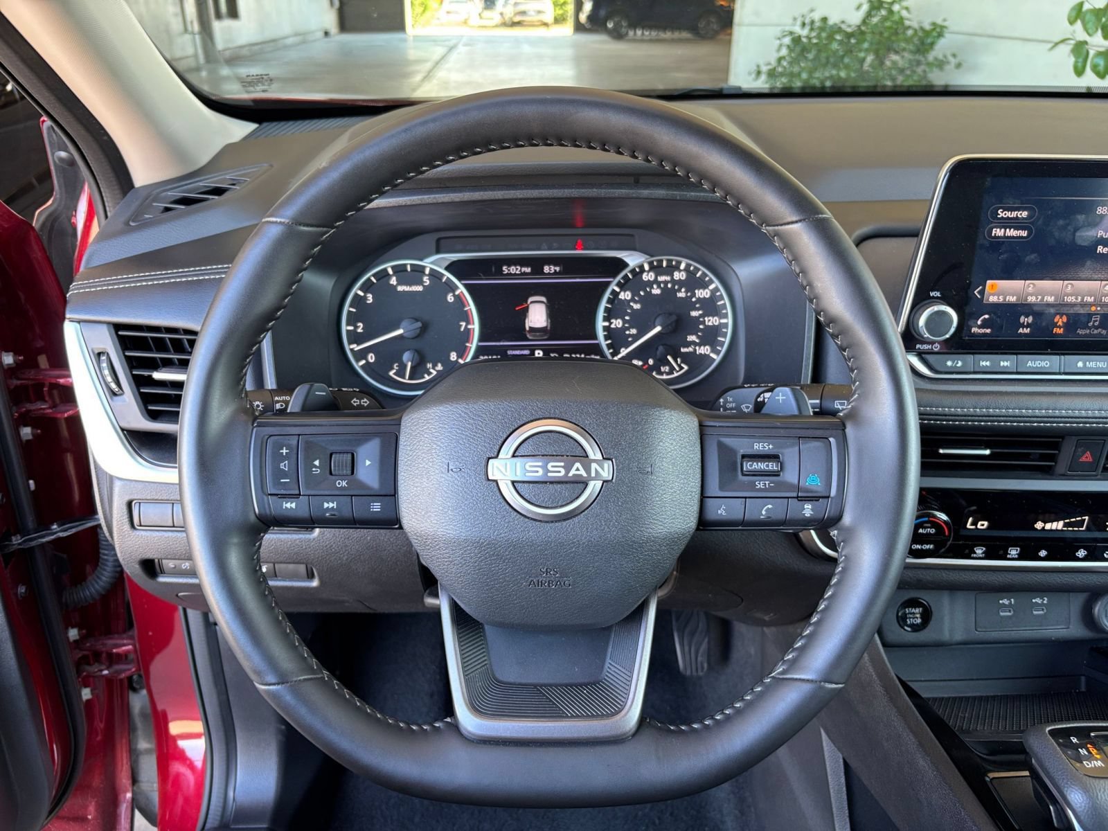 Used 2025 Nissan Rogue SV FWD image 30