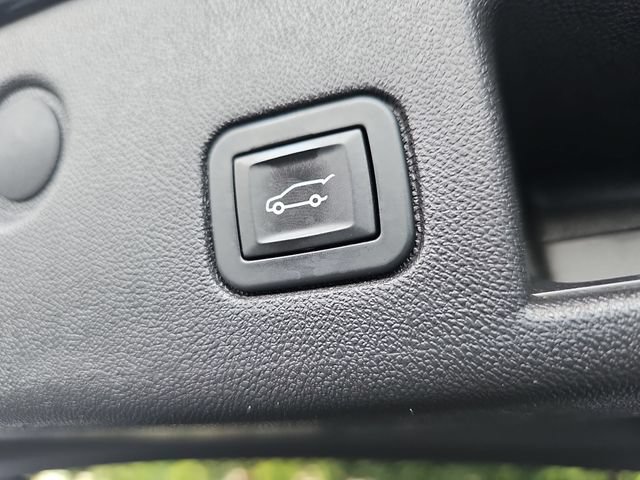 Used 2019 Chevrolet Equinox LT FWD image 15