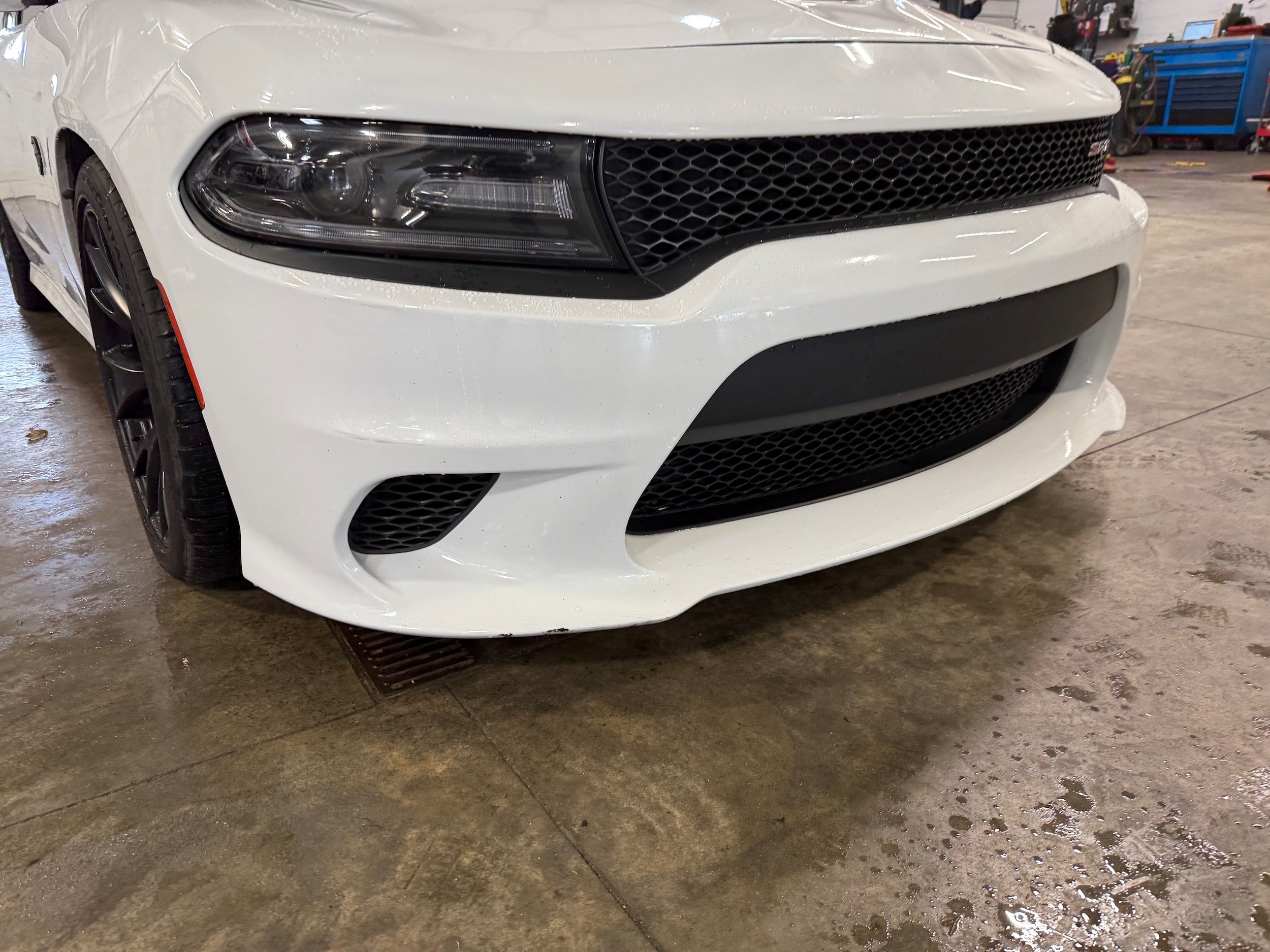 Used 2016 Dodge Charger SRT Hellcat w/ Harman/Kardon Audio Group RWD image 2