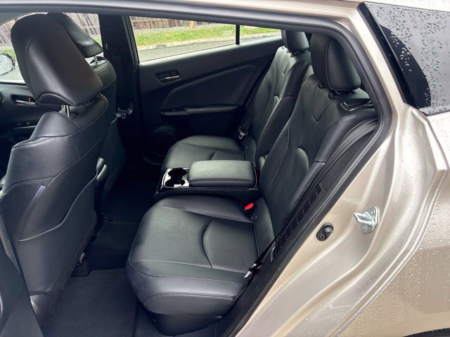Used 2018 Toyota Prius Prime Premium w/ Carpet Mat Package FWD image 12