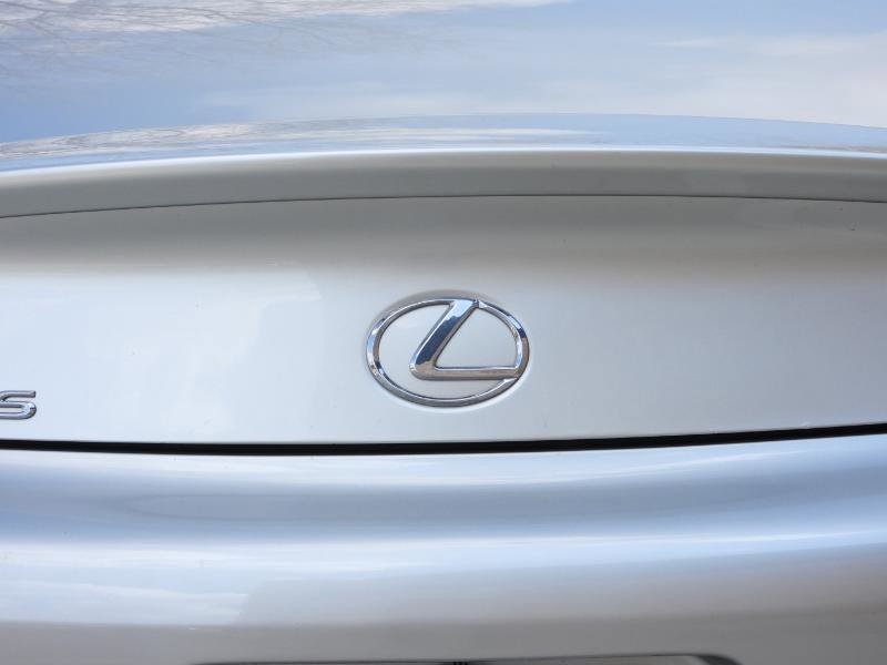 Used 2005 Lexus SC 430 Convertible image 19