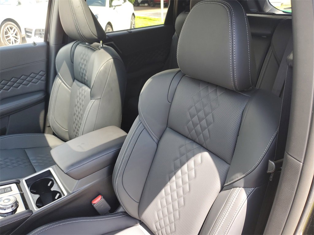 New 2025 Mitsubishi Outlander SEL Black Edition image 21