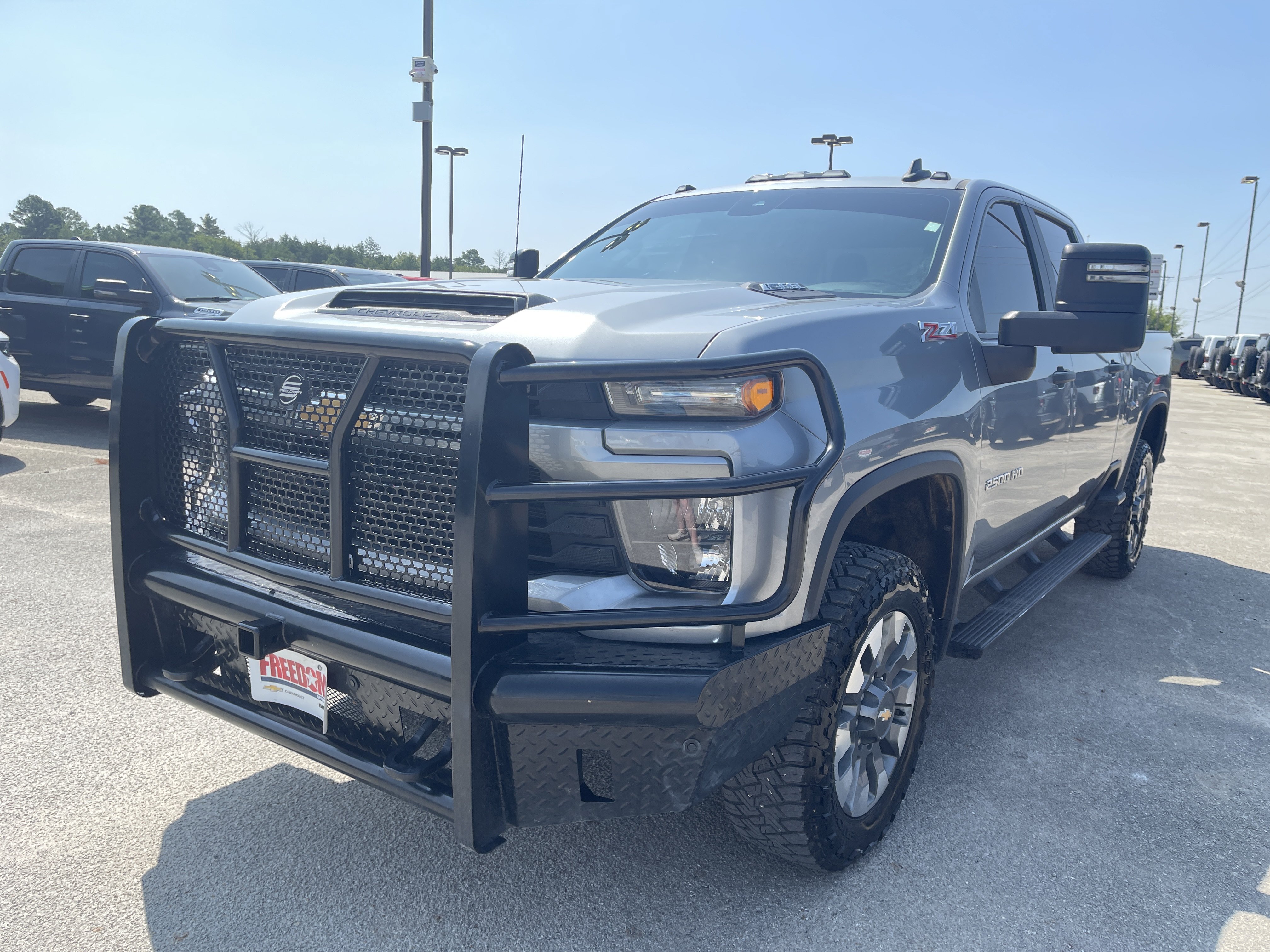 Used 2025 Chevrolet Silverado 2500 Custom w/ Custom Value Package AWD/4WD image 8
