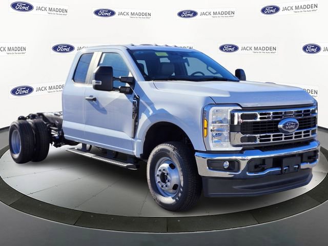 New 2025 Ford F350 XL w/ XL Chrome Package image 7