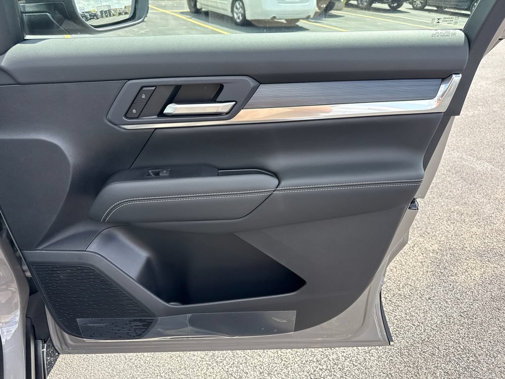 New 2027 GMC Terrain Elevation w/ Black Edition AWD/4WD image 34