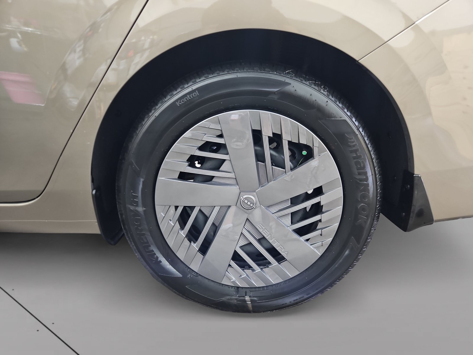 Used 2026 Nissan Sentra SV w/ Floor Mat Package FWD image 16