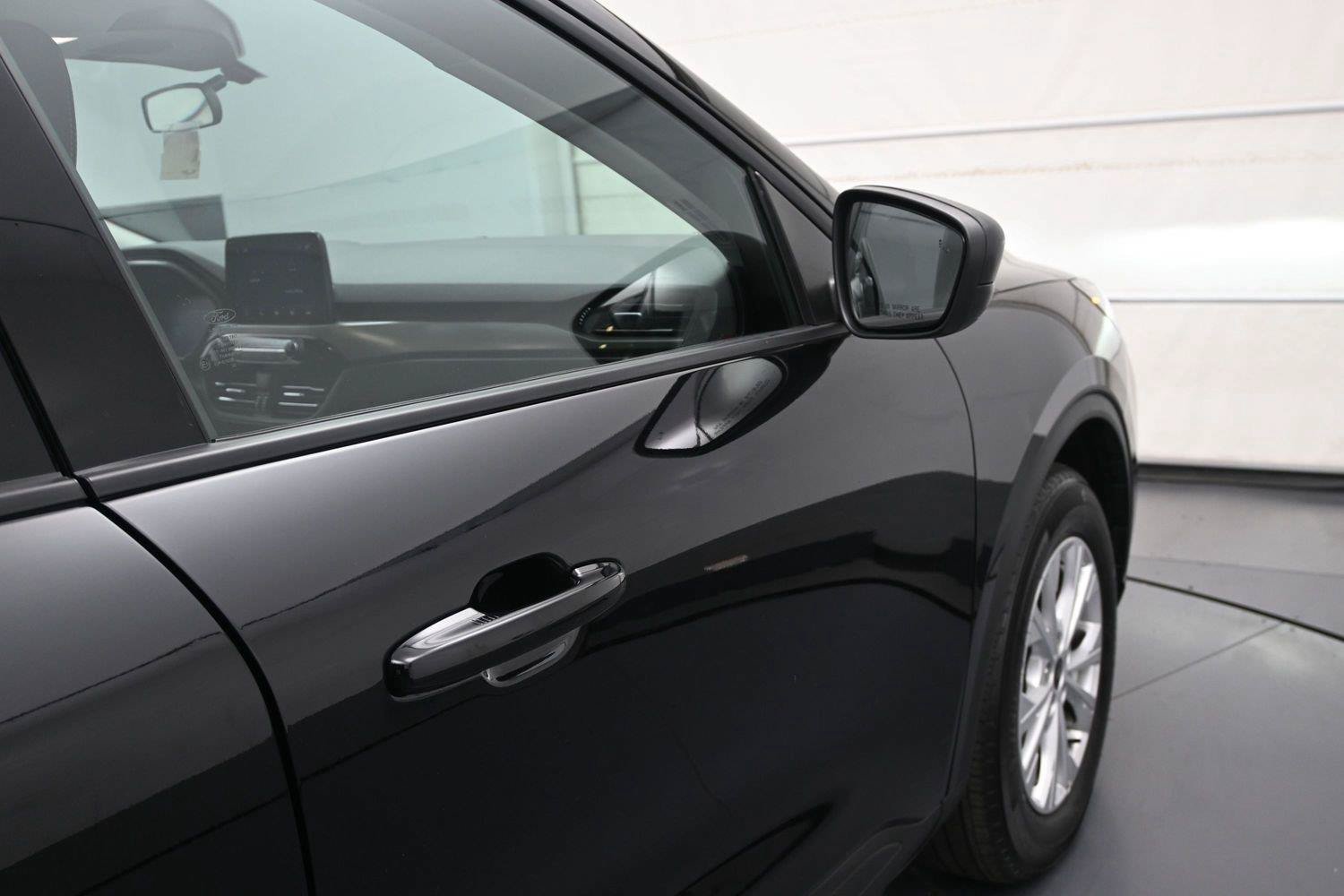 Used 2025 Ford Escape Active FWD image 14