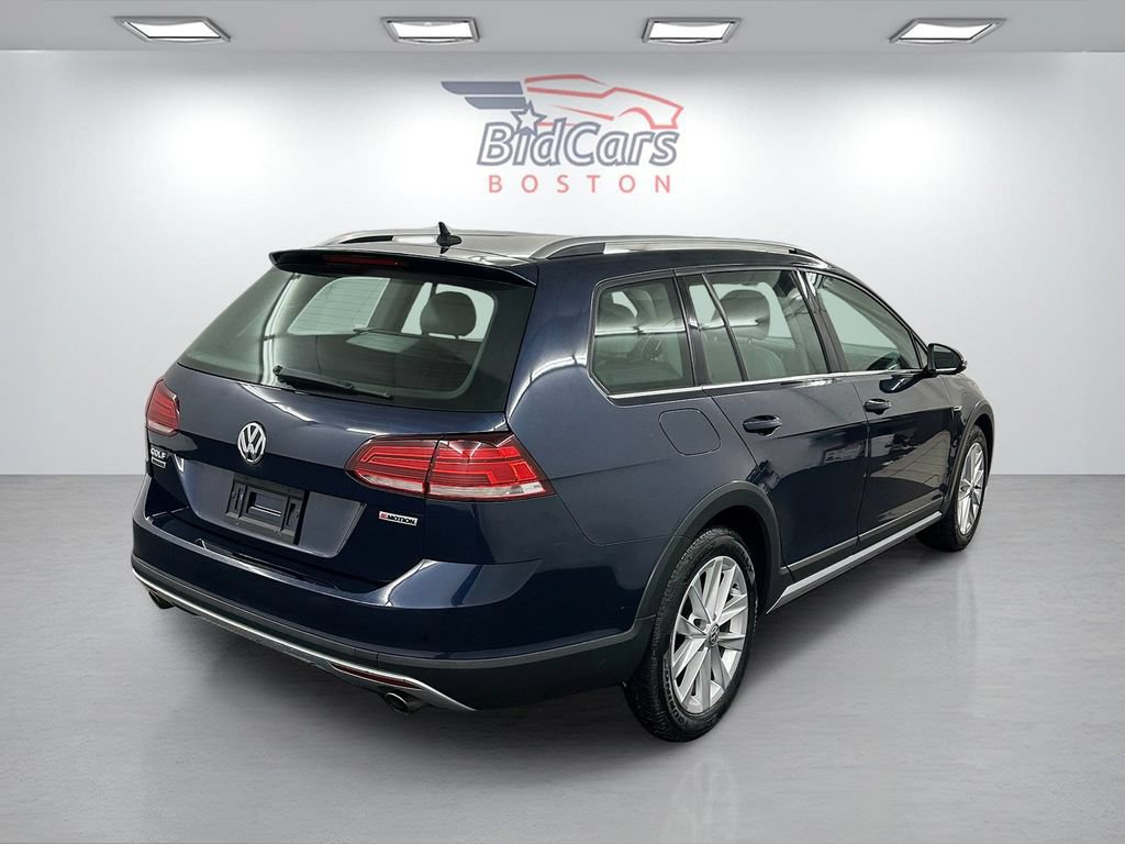 Used 2019 Volkswagen Golf Alltrack S AWD/4WD image 4