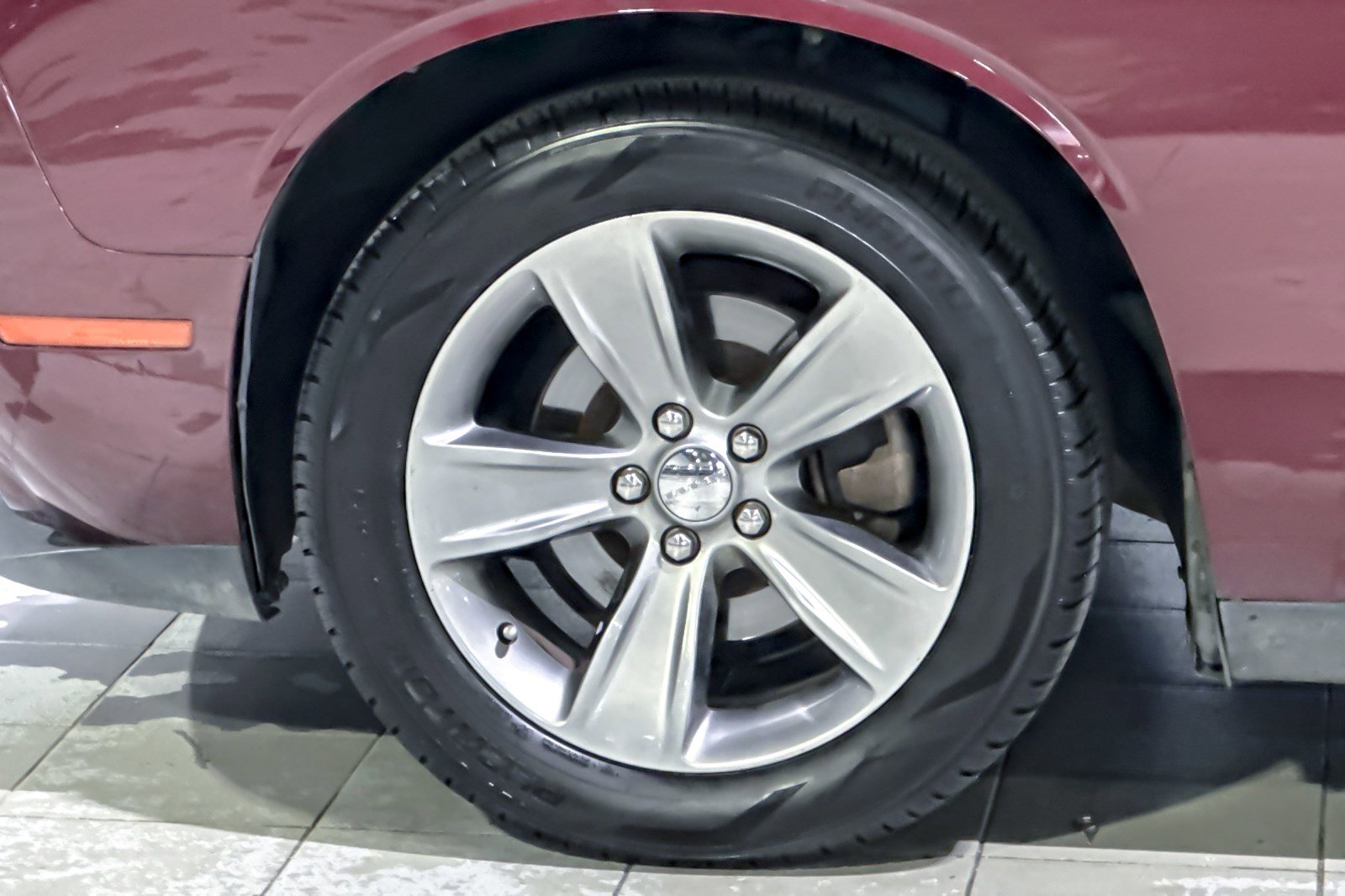Used 2019 Dodge Challenger SXT image 11