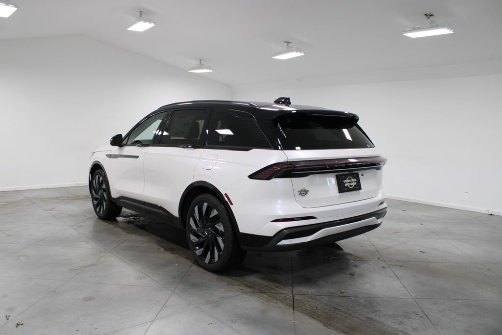 New 2026 Lincoln Nautilus Reserve w/ Jet Appearance Package image 6