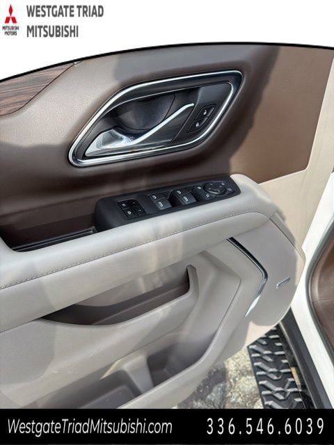 Used 2023 Chevrolet Suburban Z71 w/ Luxury Package image 23