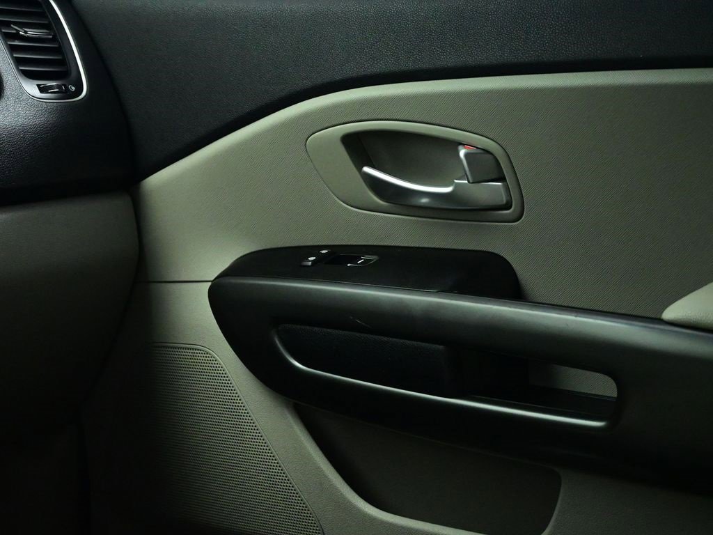 Certified 2020 Kia Sedona EX image 14