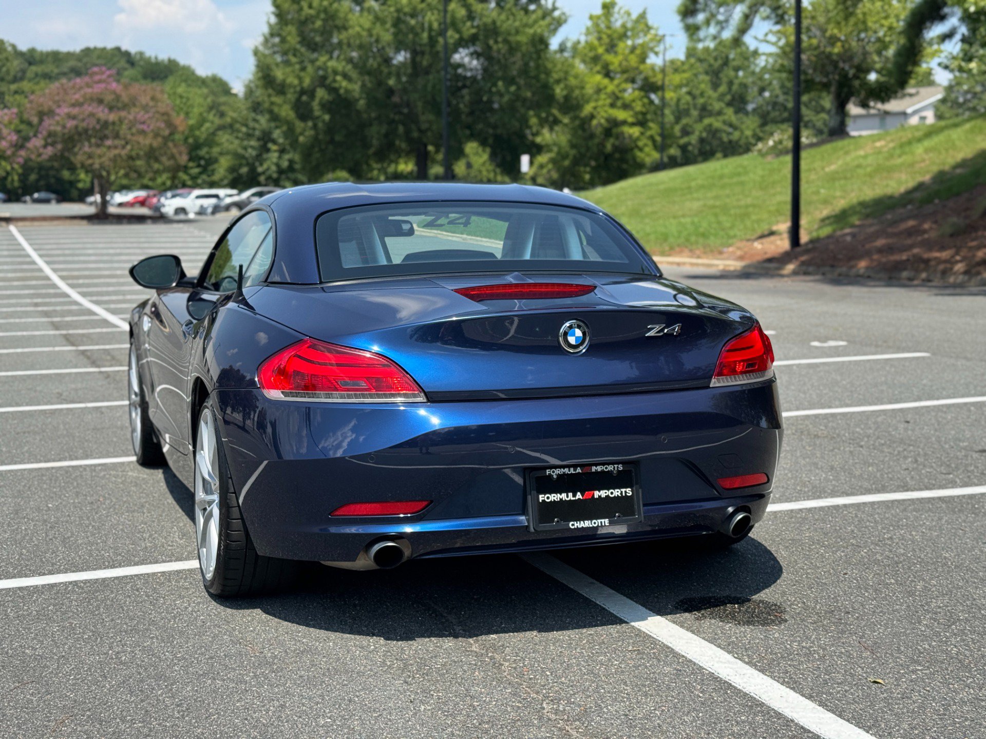 Used 2011 BMW Z4 sDrive35i RWD image 9