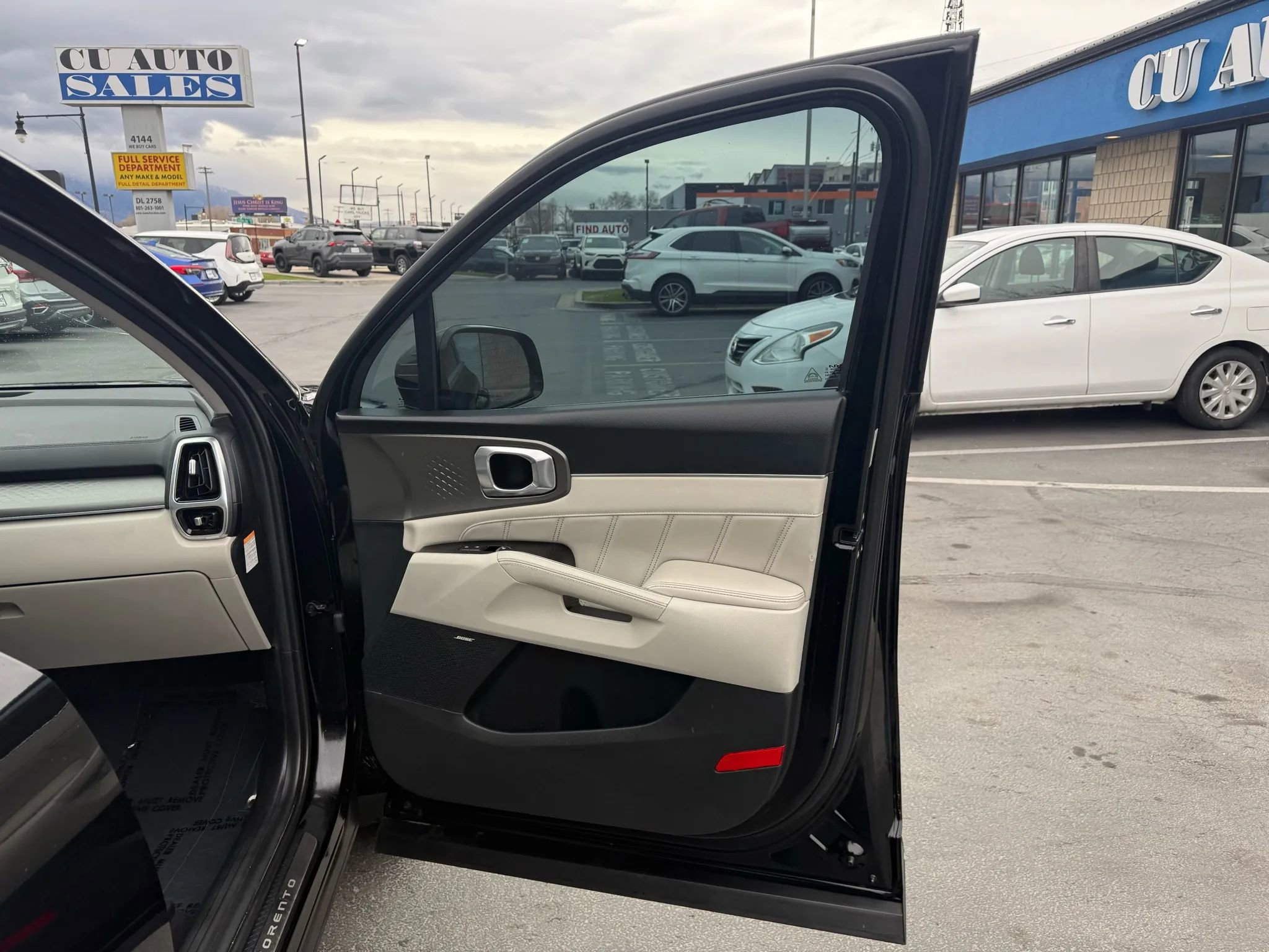 Used 2023 Kia Sorento SX Prestige image 36