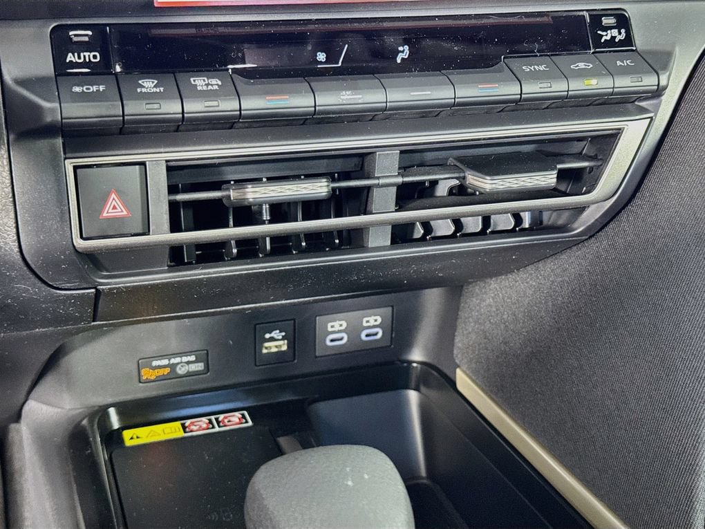 Used 2026 Toyota Camry LE FWD image 20