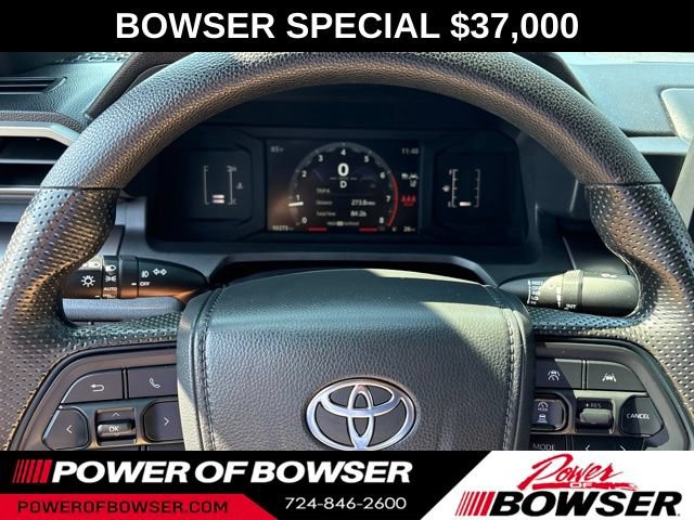 Used 2025 Toyota Tacoma SR5 AWD/4WD image 21