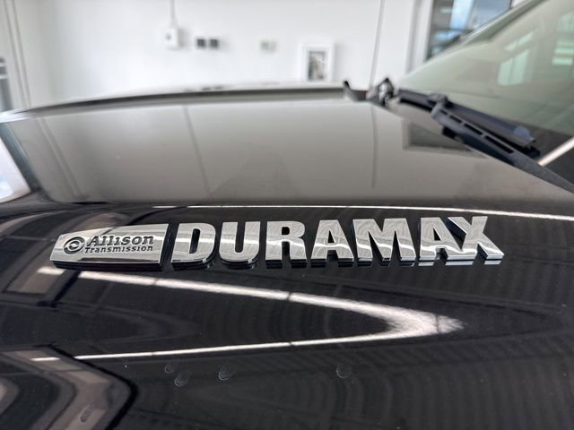 Used 2015 Chevrolet Silverado 3500 High Country image 3