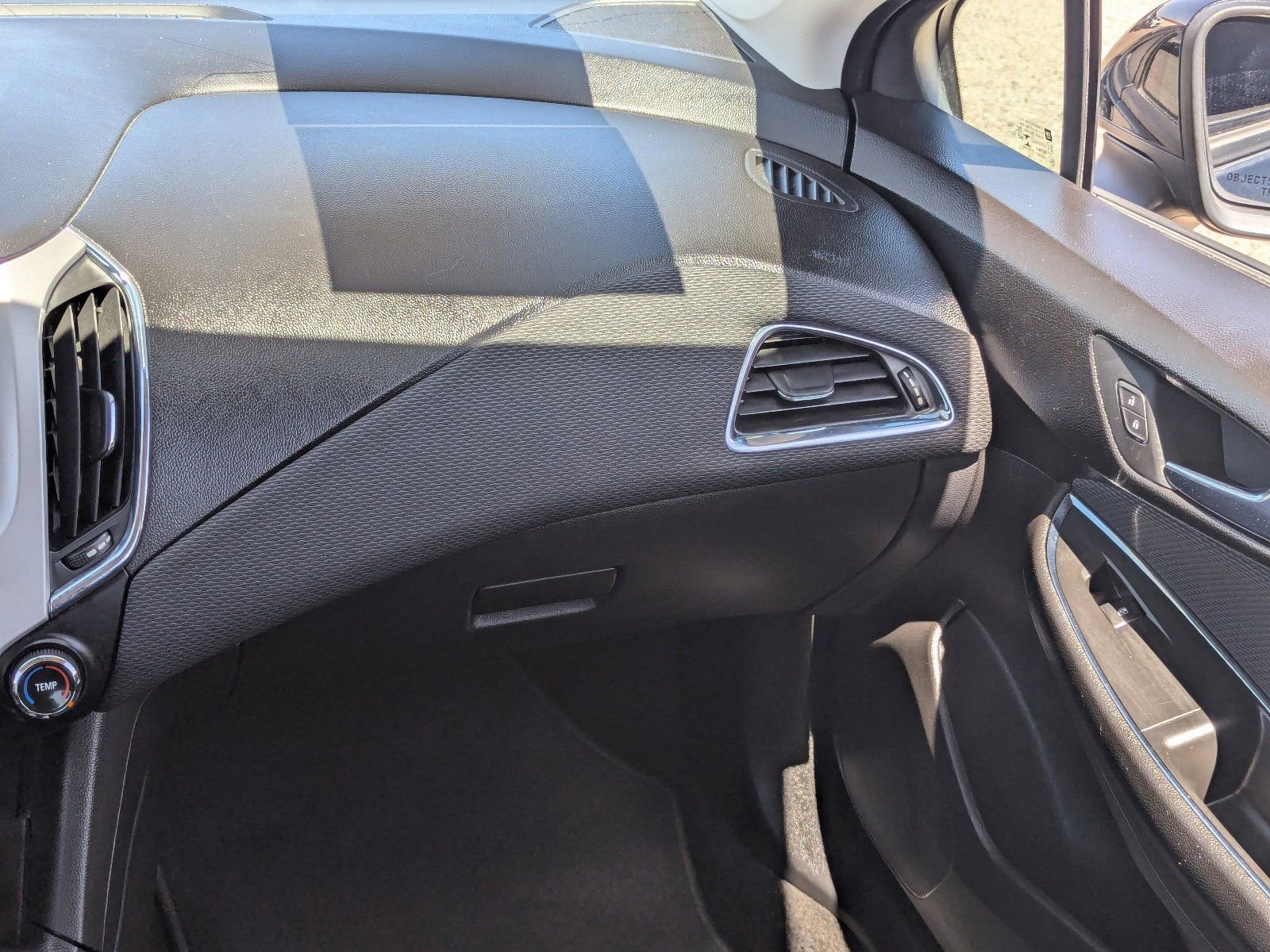 Used 2018 Chevrolet Cruze LS FWD image 15