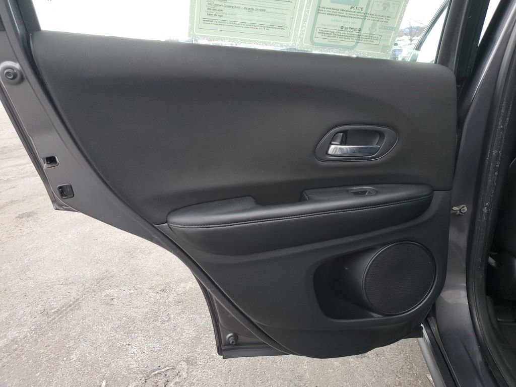 Used 2018 Honda HR-V LX image 29