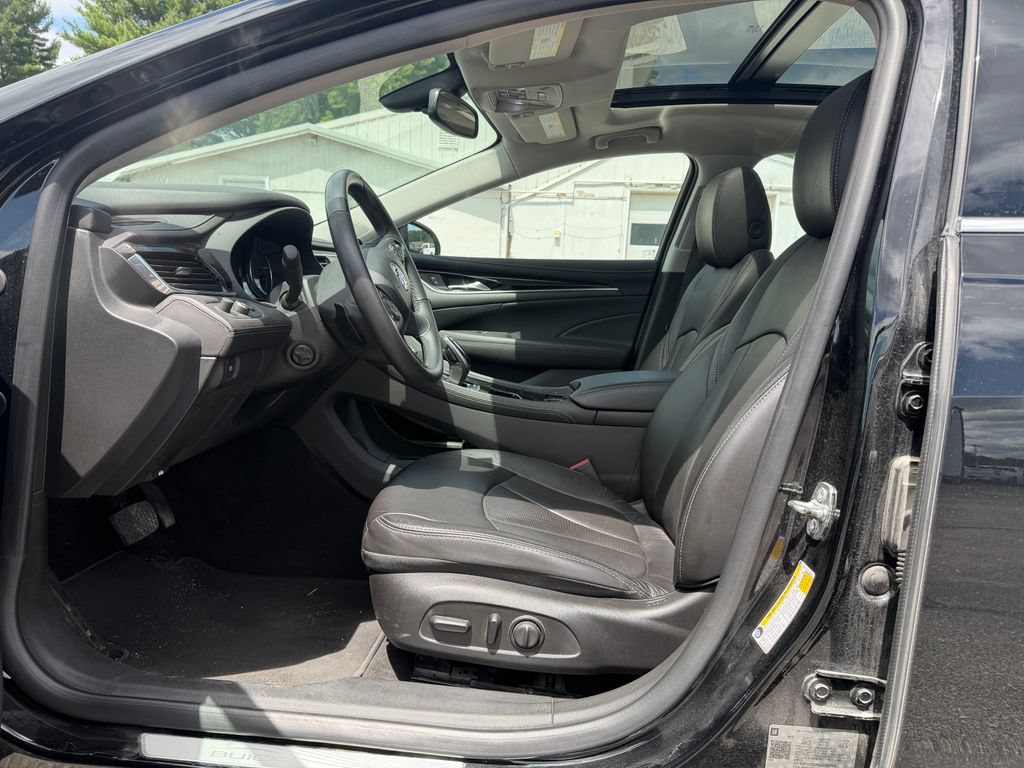 Used 2019 Buick LaCrosse Essence w/ Sun and Shade Package FWD image 5