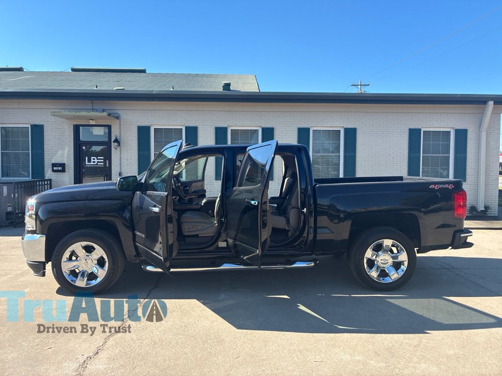 Used 2017 Chevrolet Silverado 1500 LTZ w/ Sport Package AWD/4WD image 14