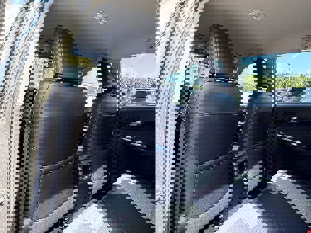 Used 2013 Toyota Camry SE image 16