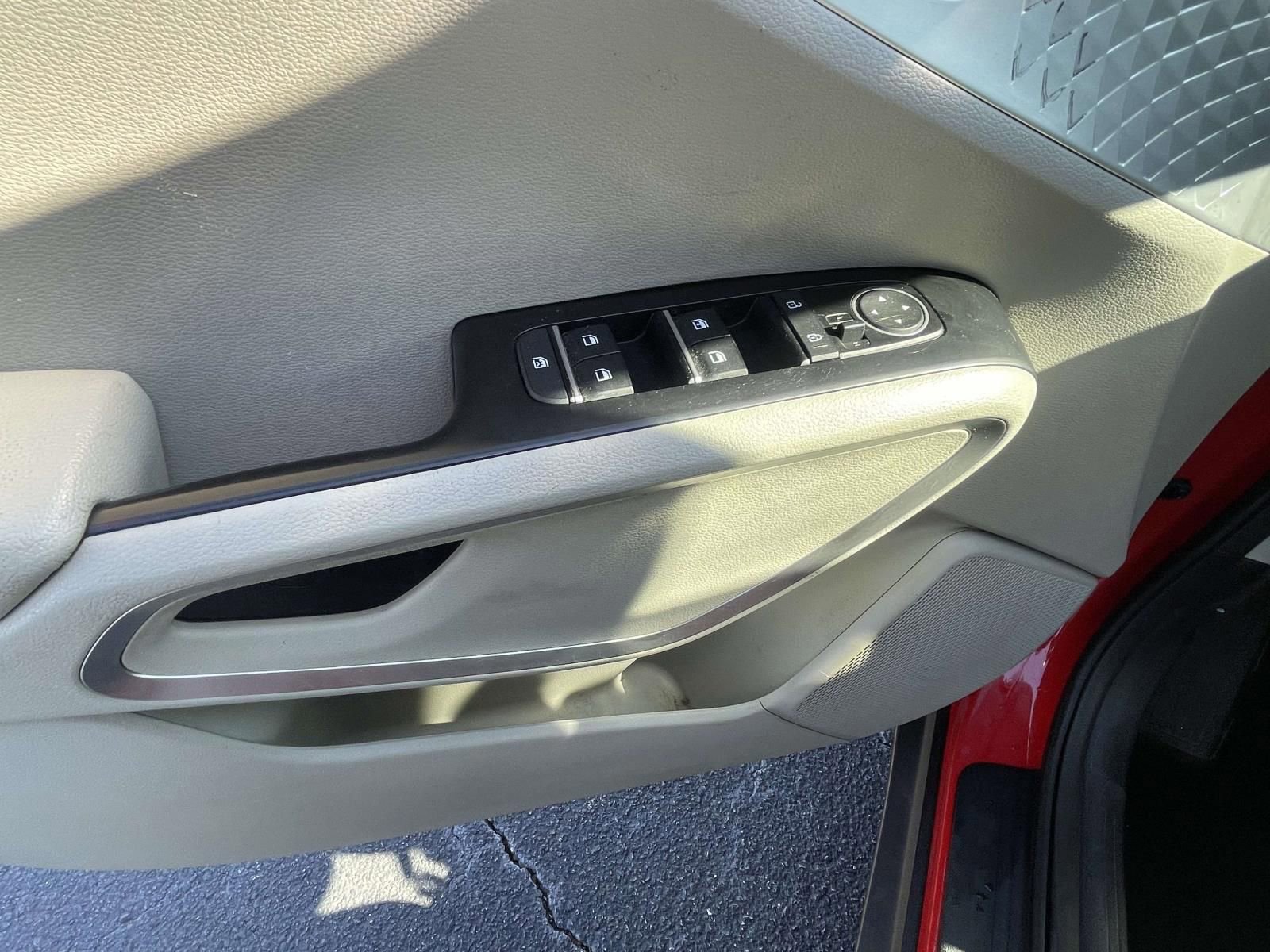 Used 2023 Kia Soul LX w/ LX Technology Package image 14