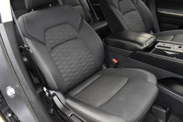 Certified 2025 Nissan Pathfinder SV FWD image 22
