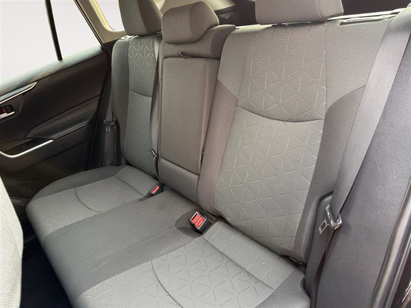 Used 2023 Toyota RAV4 XLE image 15