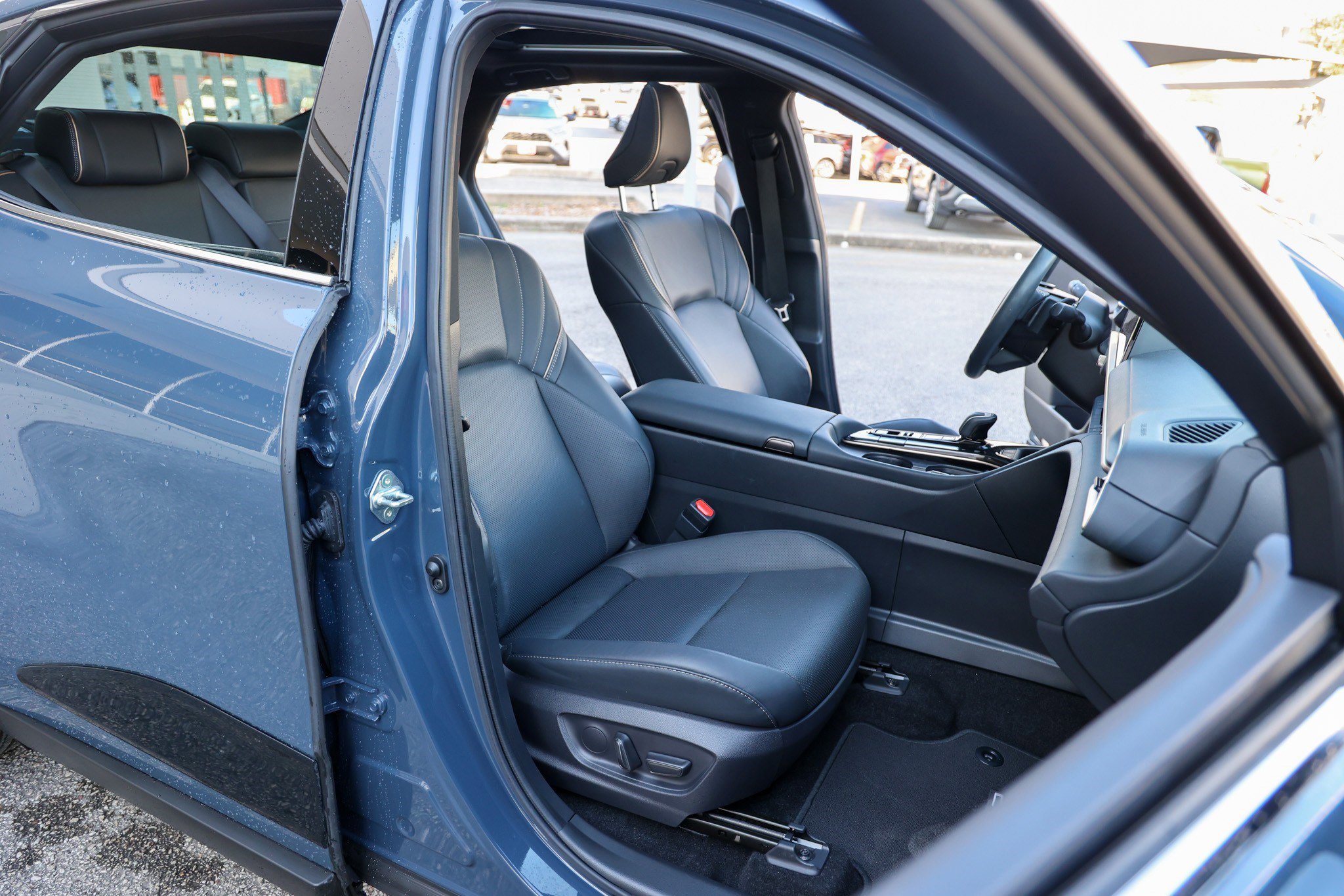 Used 2025 Toyota Crown Platinum image 45