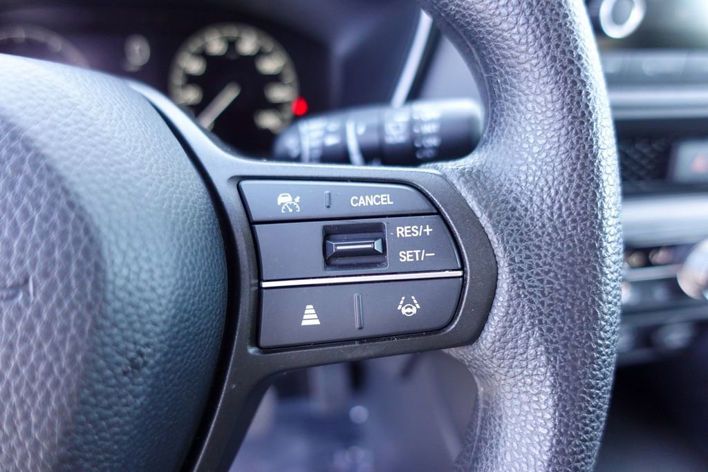 Used 2025 Honda CR-V EX image 14