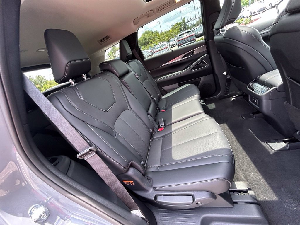 Used 2026 INFINITI QX60 Luxe w/ Cargo Package AWD/4WD image 49