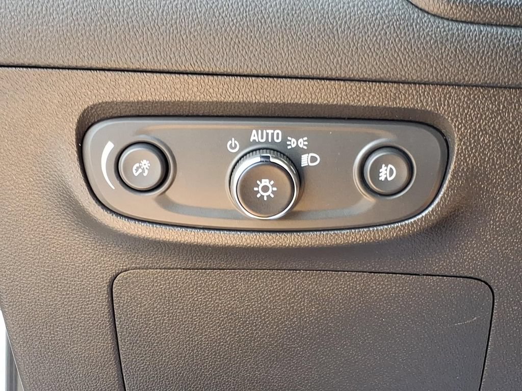 Used 2023 Buick Encore GX Preferred w/ Cold Weather Comfort Package AWD/4WD image 15
