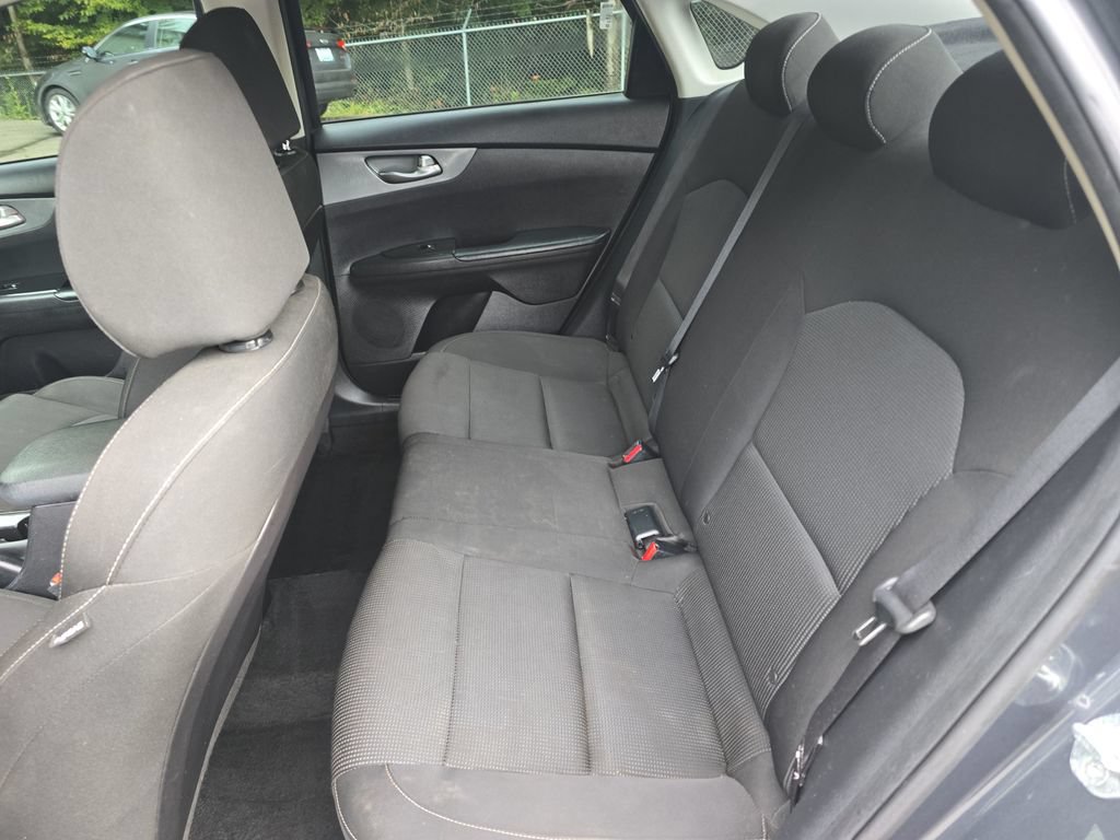 Used 2021 Kia Forte Sedan FWD image 14