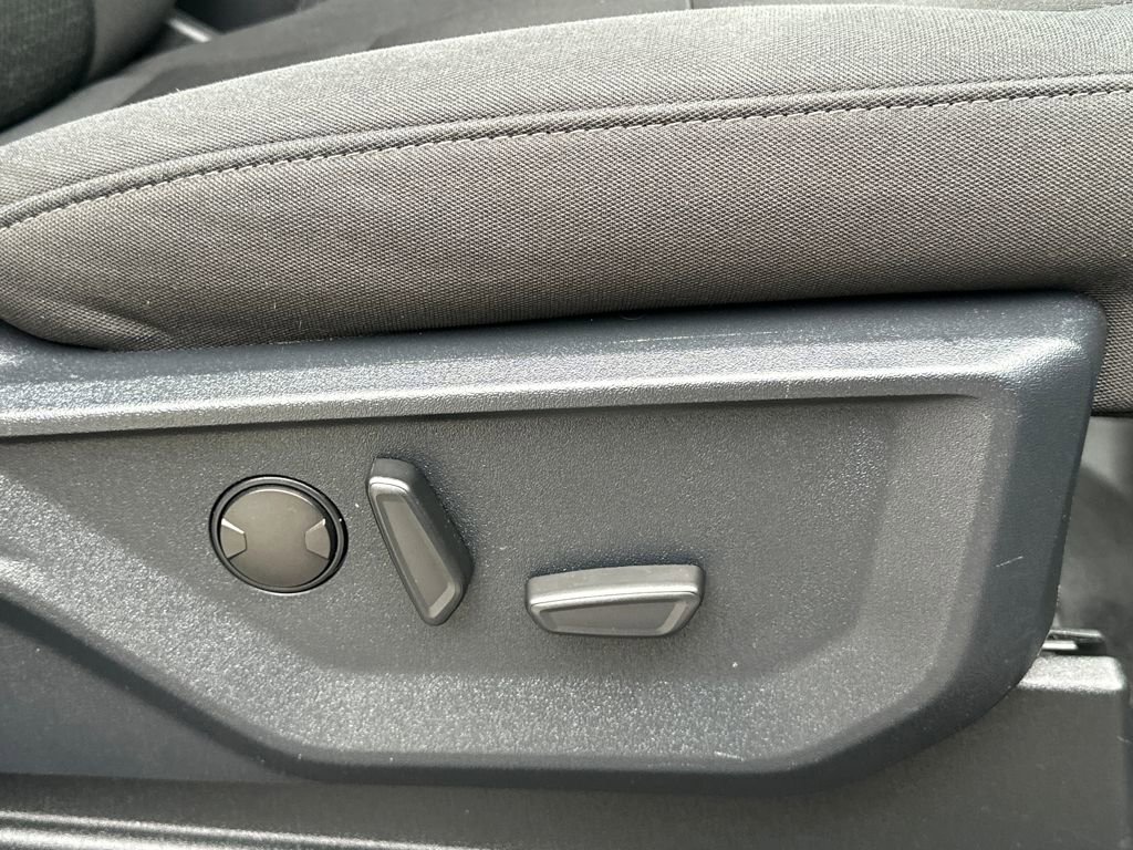 Used 2023 Ford F150 XLT w/ Equipment Group 302A High image 40